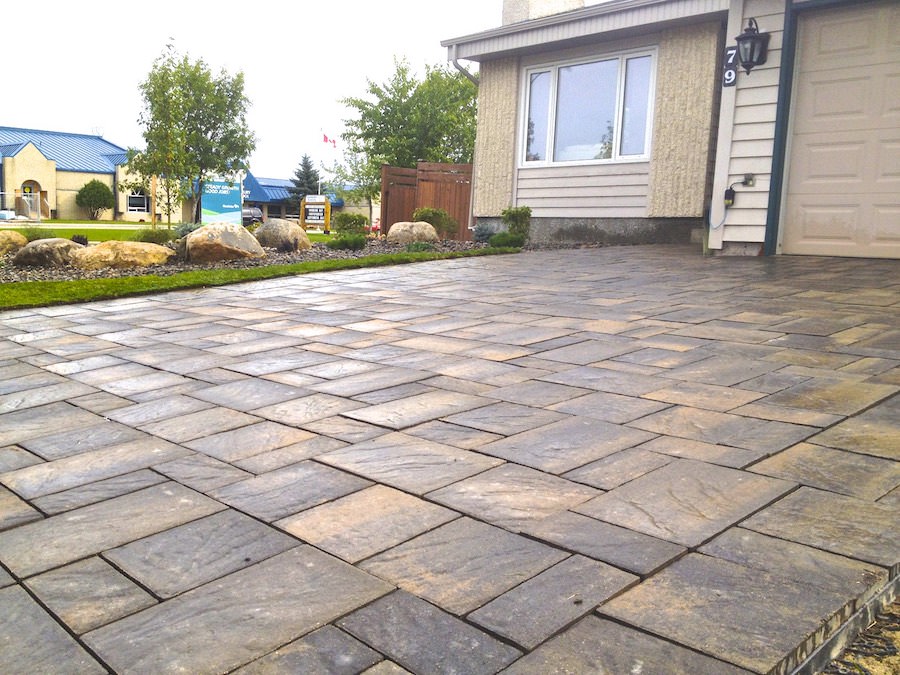 Winnipeg Landscaping Navaro Paving Stone